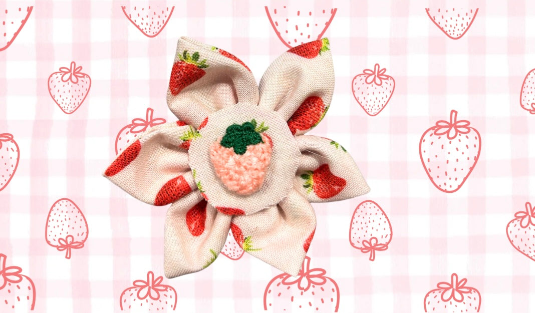 Very Berry Collar Flower